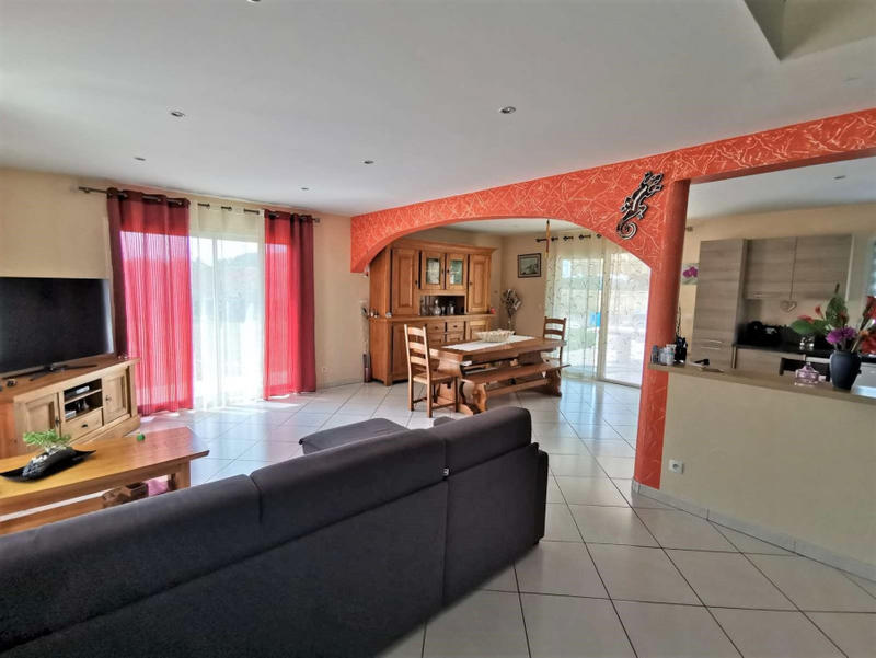 Maison - 191 m² - 7 pièces