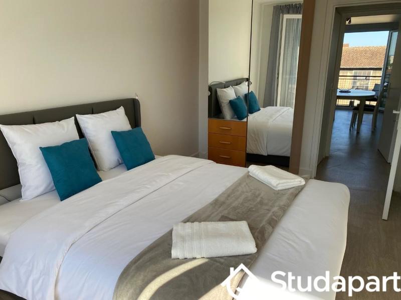 Chambre - 12 m² - 1 pièce