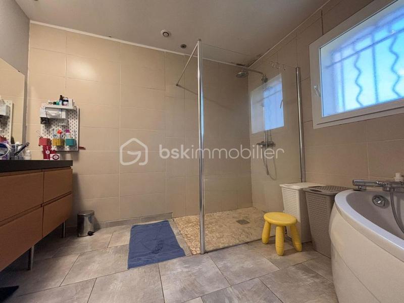 Maison - 172 m² - 7 pièces