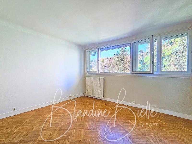 Maison - 156 m² - 7 pièces