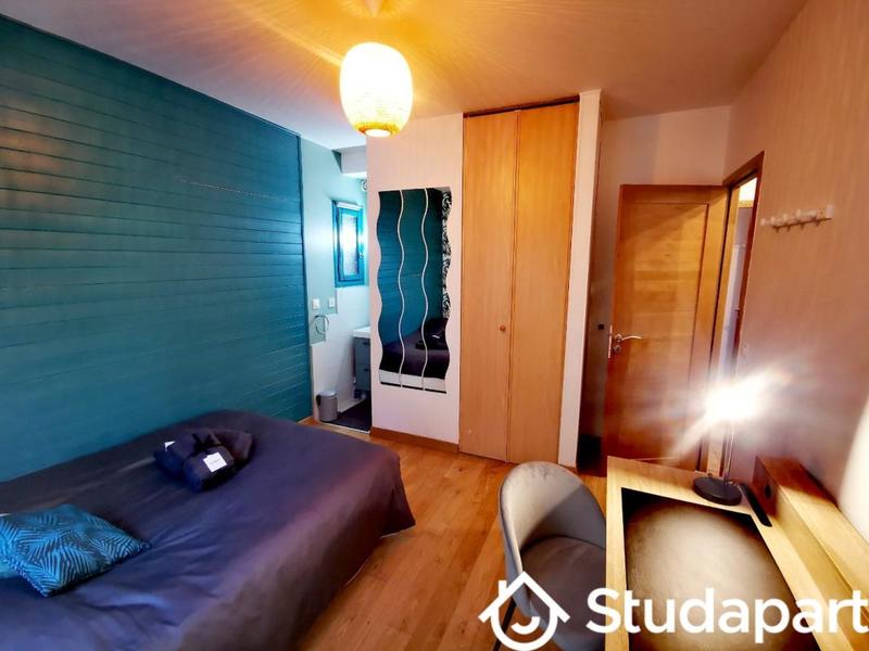 Chambre - 14 m² - 1 pièce