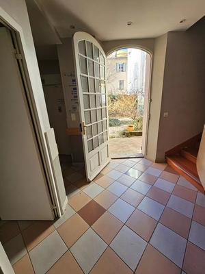 Immeuble - 260 m² - 10 pièces