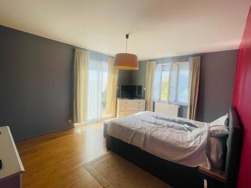 Maison - 135 m² - 6 pièces