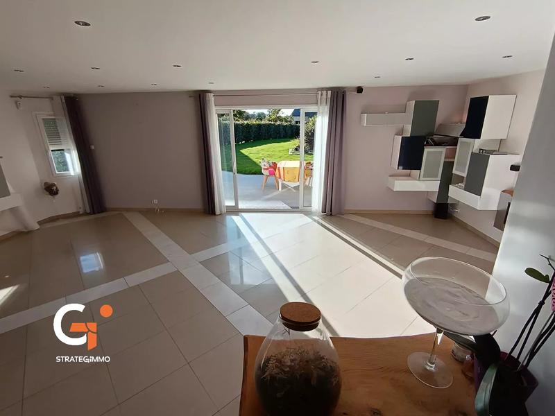 Maison - 176 m² - 8 pièces