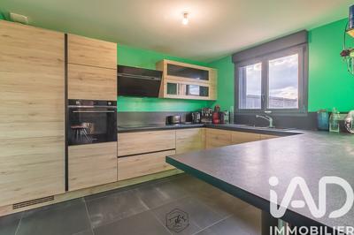 Maison - 94 m² - 5 pièces