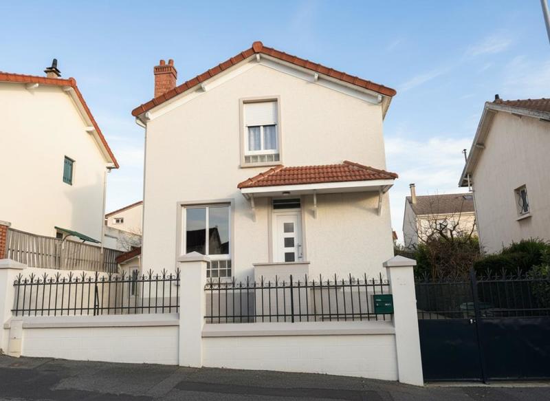 Maison - 101 m² - 5 pièces