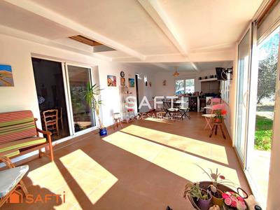 Maison - 159 m² - 6 pièces