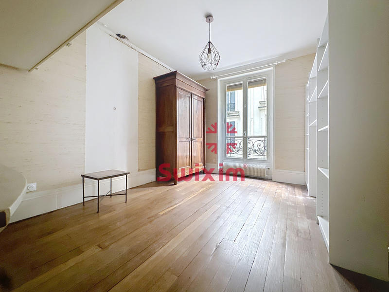 Appartement - 82 m² - 4 pièces