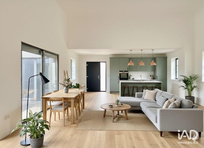 Maison - 130 m² - 4 pièces