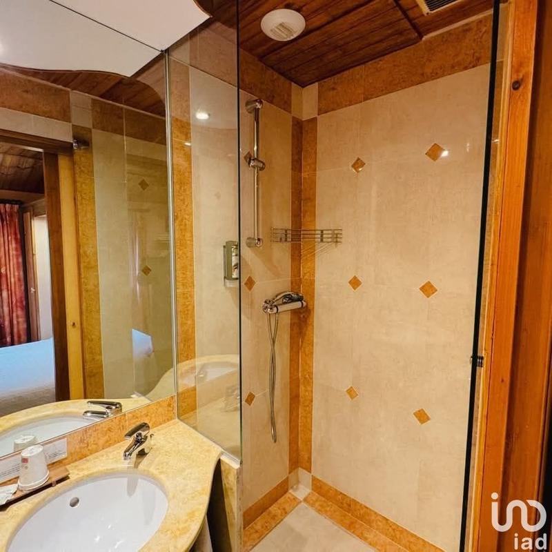 Local commercial - 1 000 m²