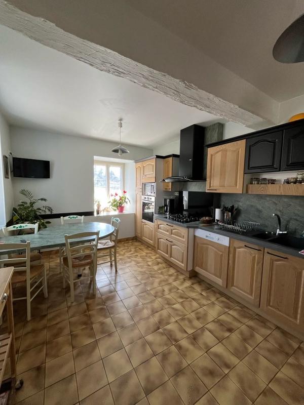 Maison - 120 m² - 6 pièces