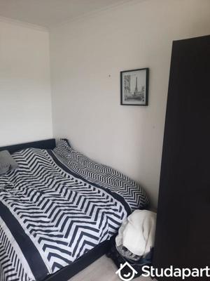 Chambre - 12 m² - 1 pièce