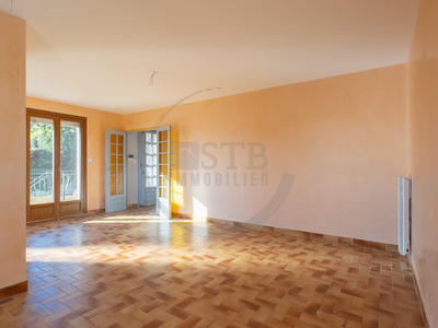 Maison - 83 m² - 4 pièces