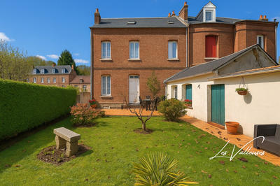 Maison - 111 m² - 6 pièces