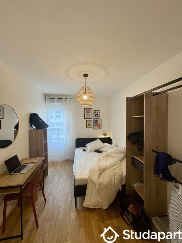 Chambre - 9 m² - 1 pièce