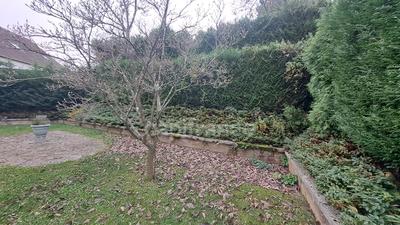 Pavillon - 102 m² - 7 pièces