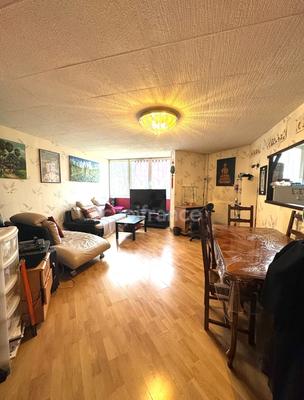 Appartement ancien - 87 m² - 5 pièces