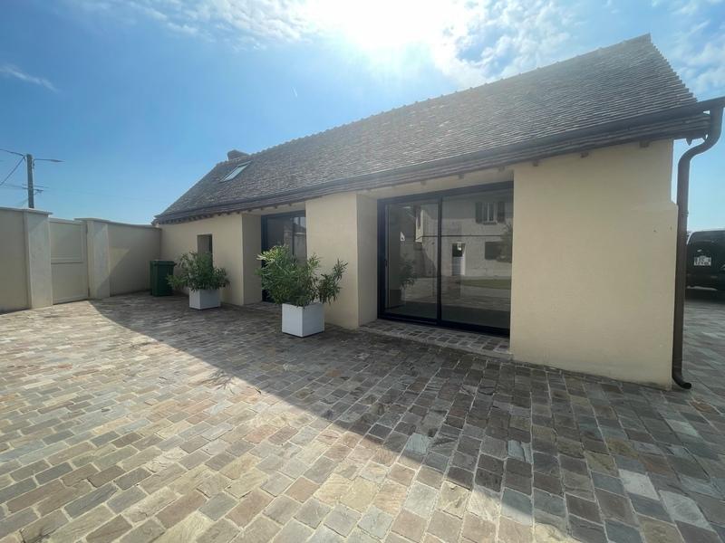 Propriété - 270 m² - 7 pièces