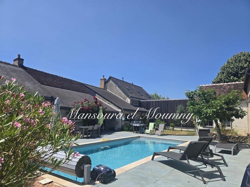 Propriété - 490 m² - 12 pièces