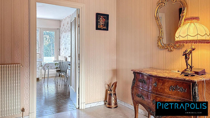 Appartement - 83 m² - 3 pièces