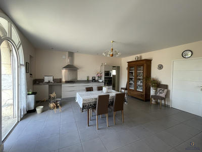 Appartement - 61 m² - 2 pièces