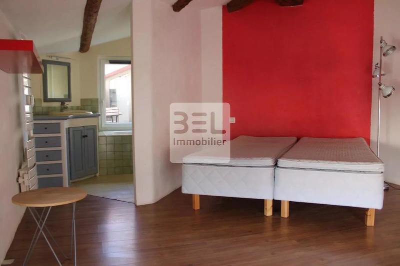 Appartement - 77 m² - 2 pièces