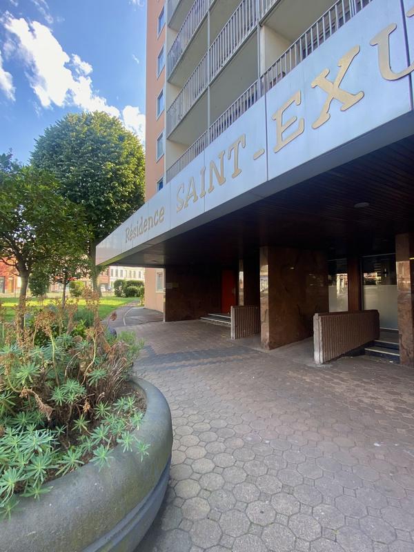 Appartement - 97 m² - 5 pièces