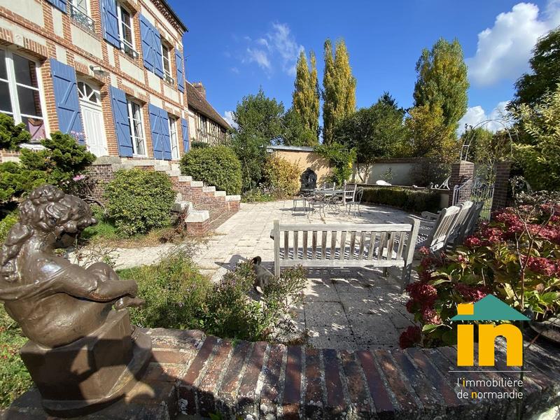 Maison de ville - 240 m² - 7 pièces