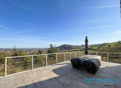 Villa - 150 m² - 6 pièces