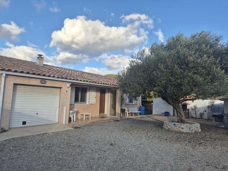 Villa - 90 m² - 4 pièces