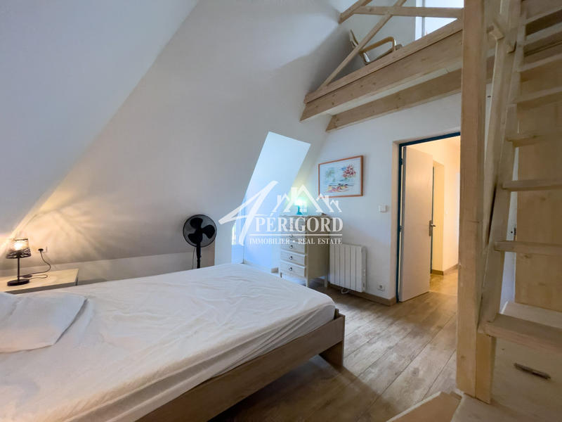 Maison traditionnelle - 190 m² - 9 pièces