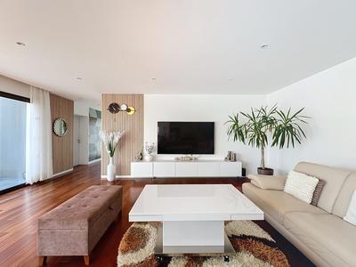 Maison contemporaine - 167 m² - 6 pièces