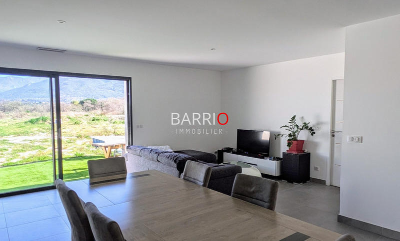 Villa - 94 m² - 4 pièces