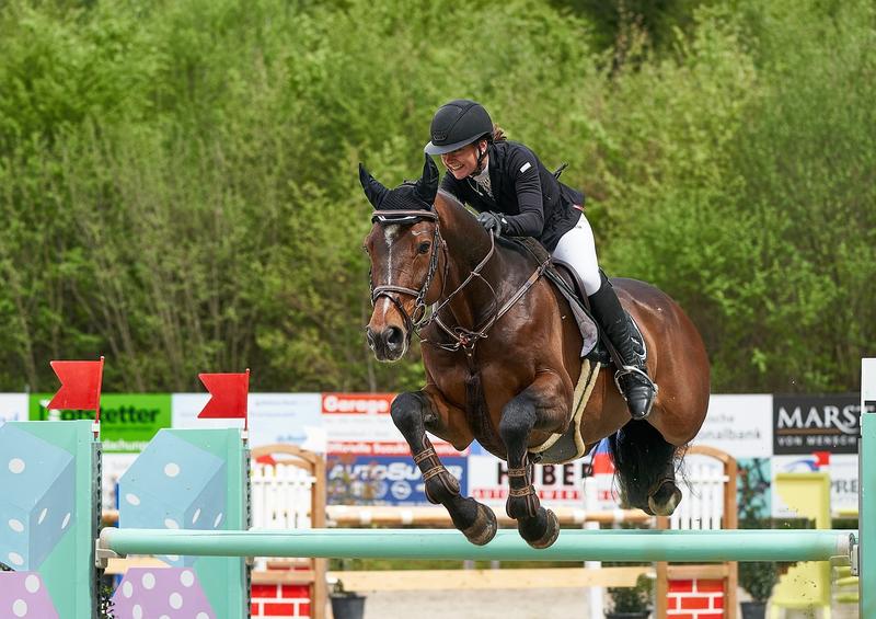 Concours d'obstacle - Deep Jumping