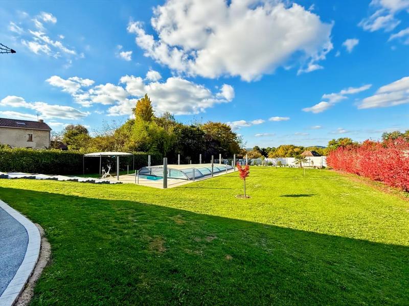 Maison - 160 m² - 5 pièces