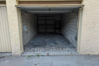 Parking / Garage - 17 m²