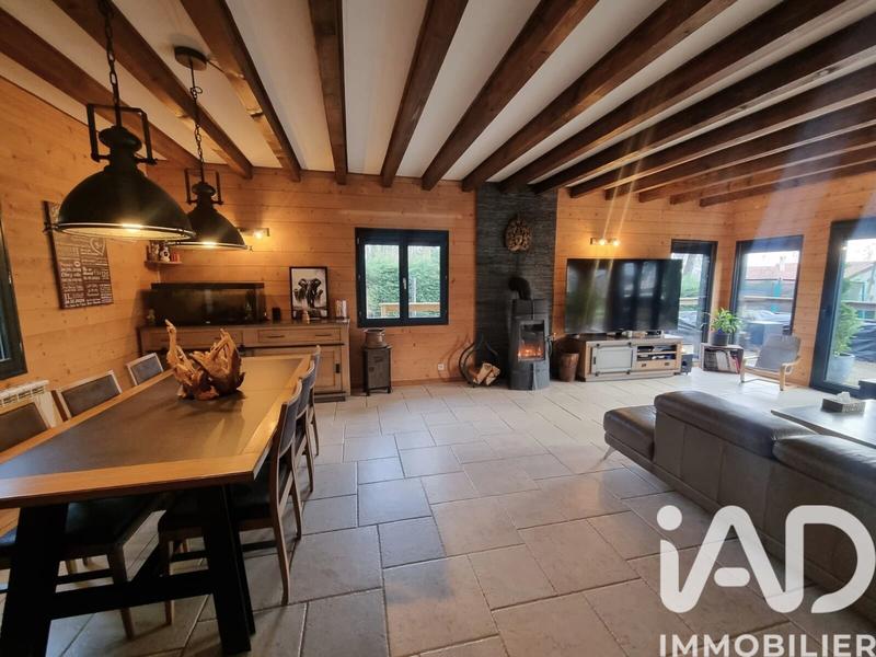 Maison - 185 m² - 8 pièces