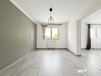 Appartement - 140 m² - 5 pièces