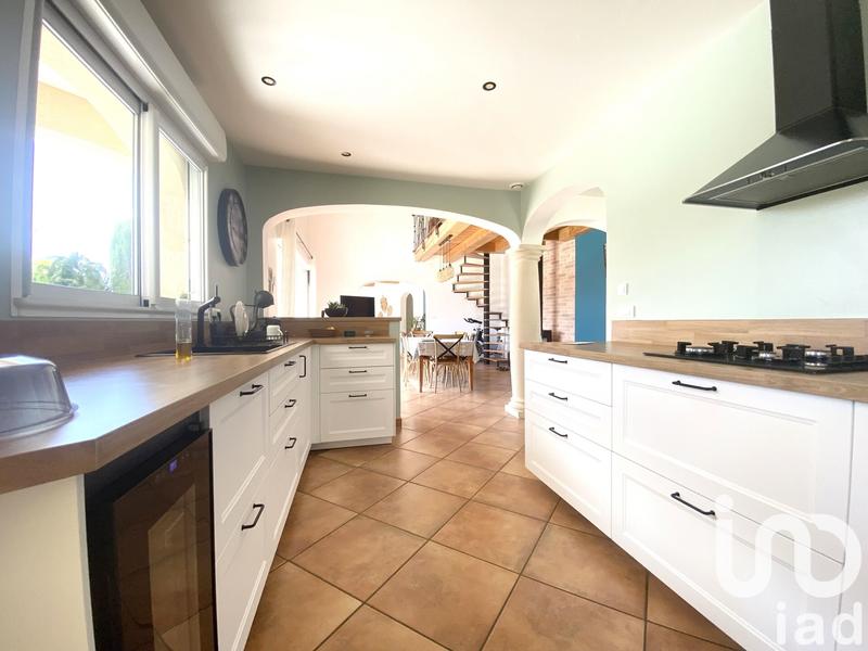 Maison - 142 m² - 6 pièces