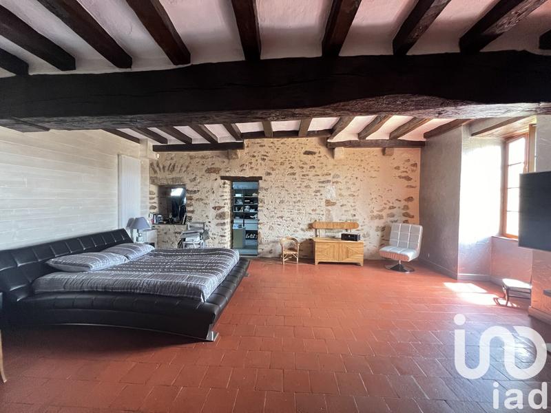 Maison - 275 m² - 10 pièces