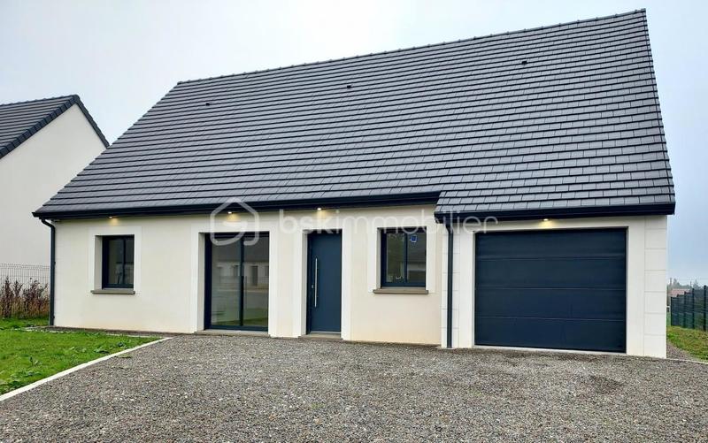 Maison - 90 m² - 4 pièces