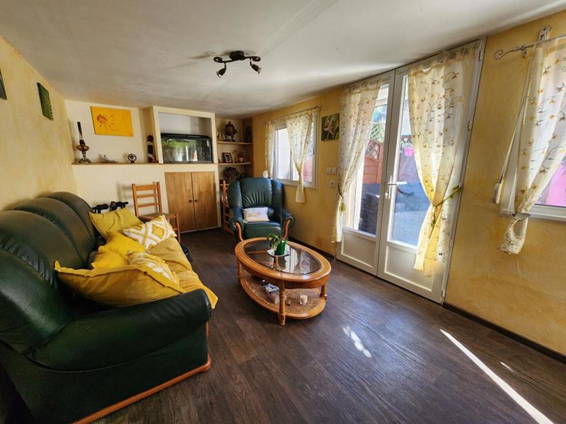 Maison - 185 m² - 9 pièces