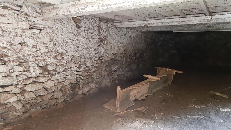 Grange - 175 m² - 2 pièces