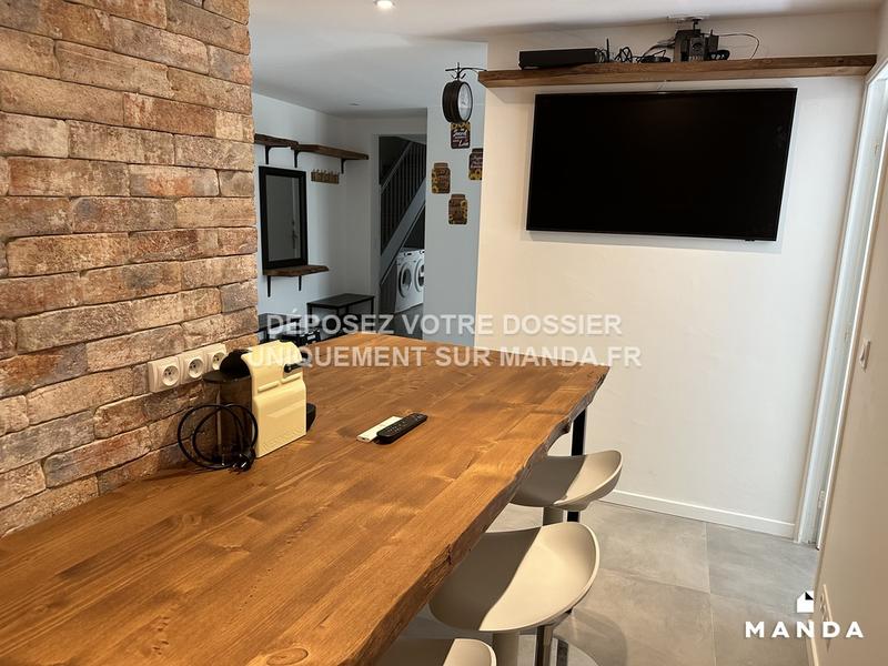 Chambre - 11 m² - 7 pièces