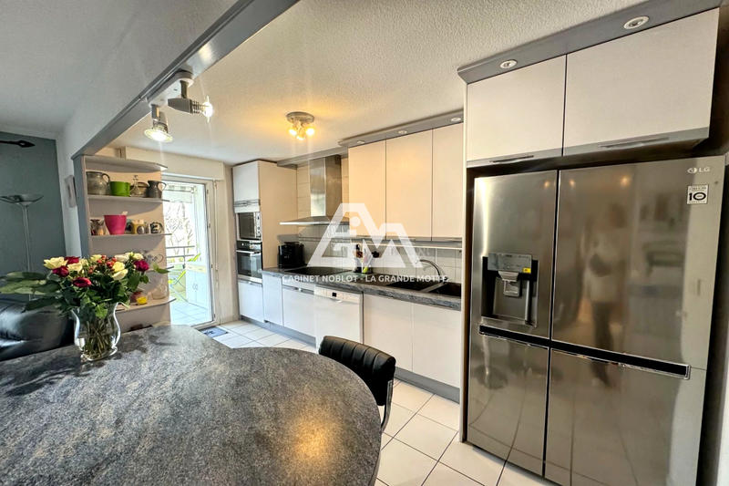 Appartement - 86 m² - 3 pièces