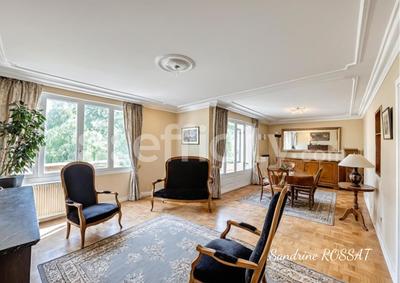 Appartement - 84 m² - 4 pièces