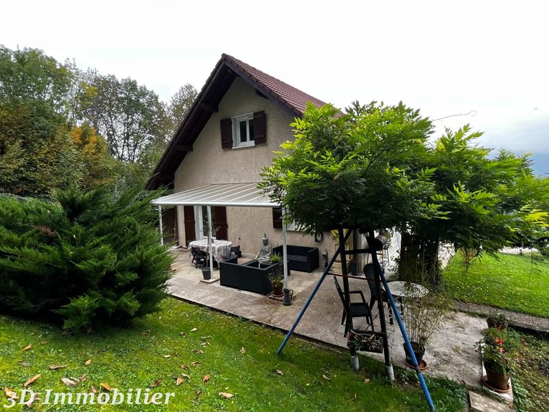 Maison - 95 m² - 4 pièces