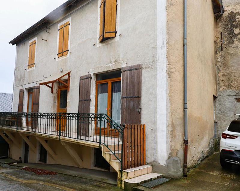Maison - 140 m² - 7 pièces