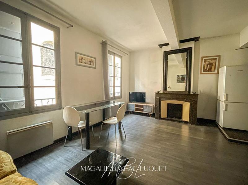 Immeuble - 103 m² - 6 pièces