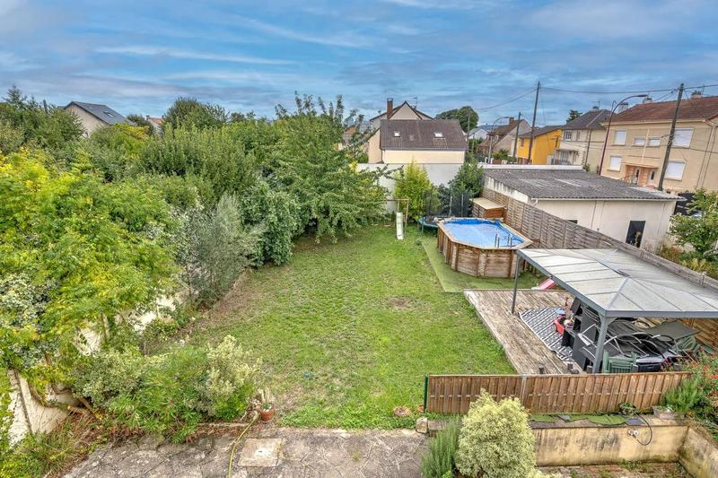 Maison - 120 m² - 5 pièces